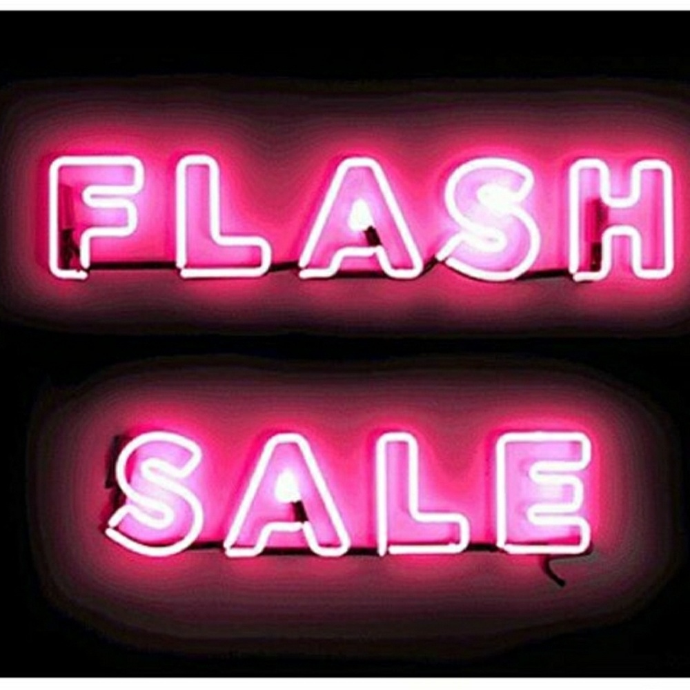 🚨Flash Sale on Shoes🚨